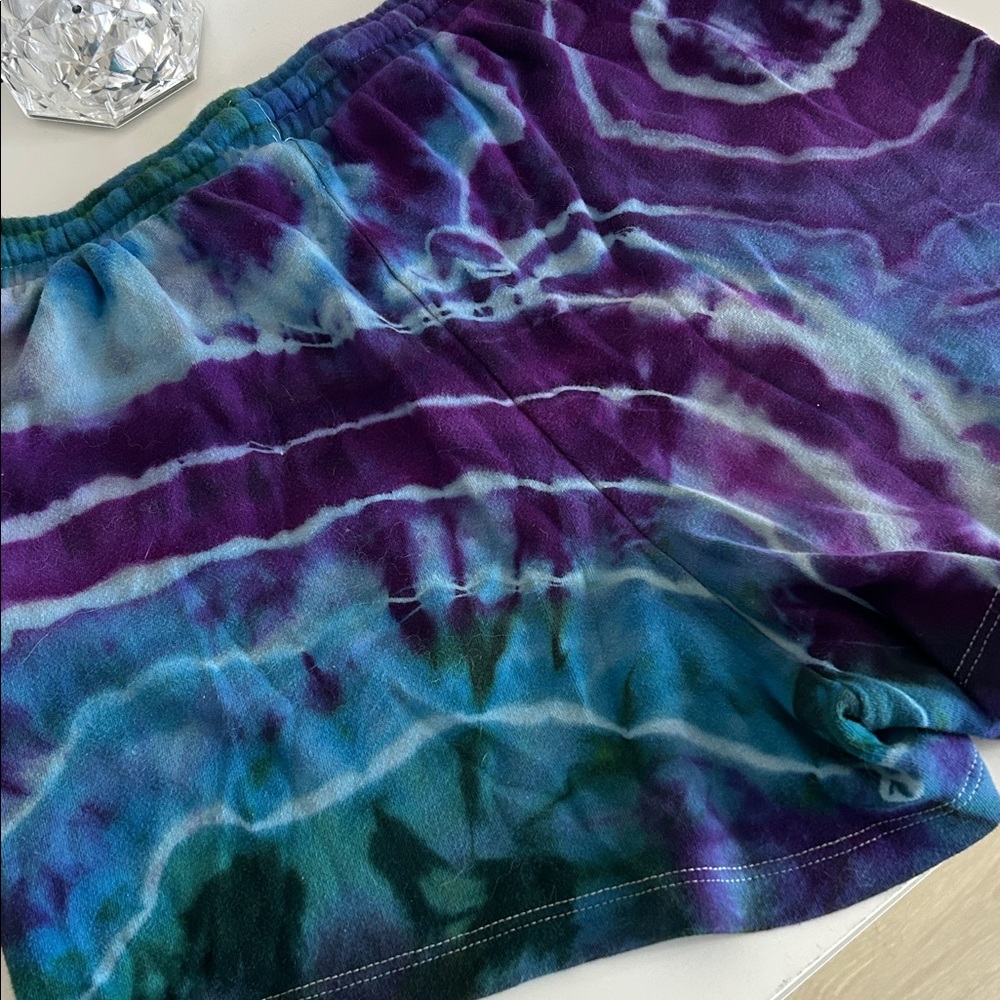 Women's hand made katya moon dye original Tie-Dye lounge Shorts with pockets!🌛💙💜 - Picture 4 of 5